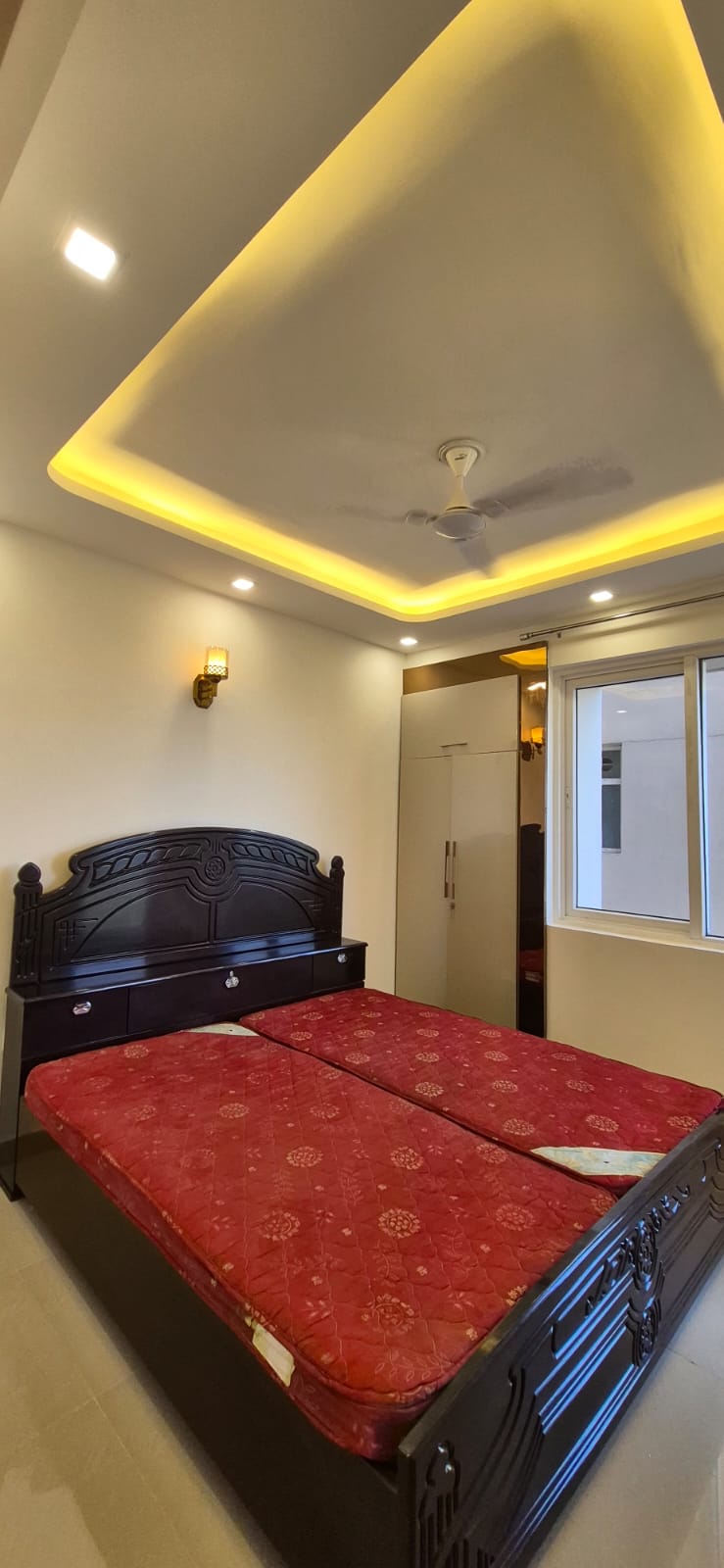 2 BHK Semi-Furnished Flat for Rent in Sahu City, Sultanpur Road, Lucknow