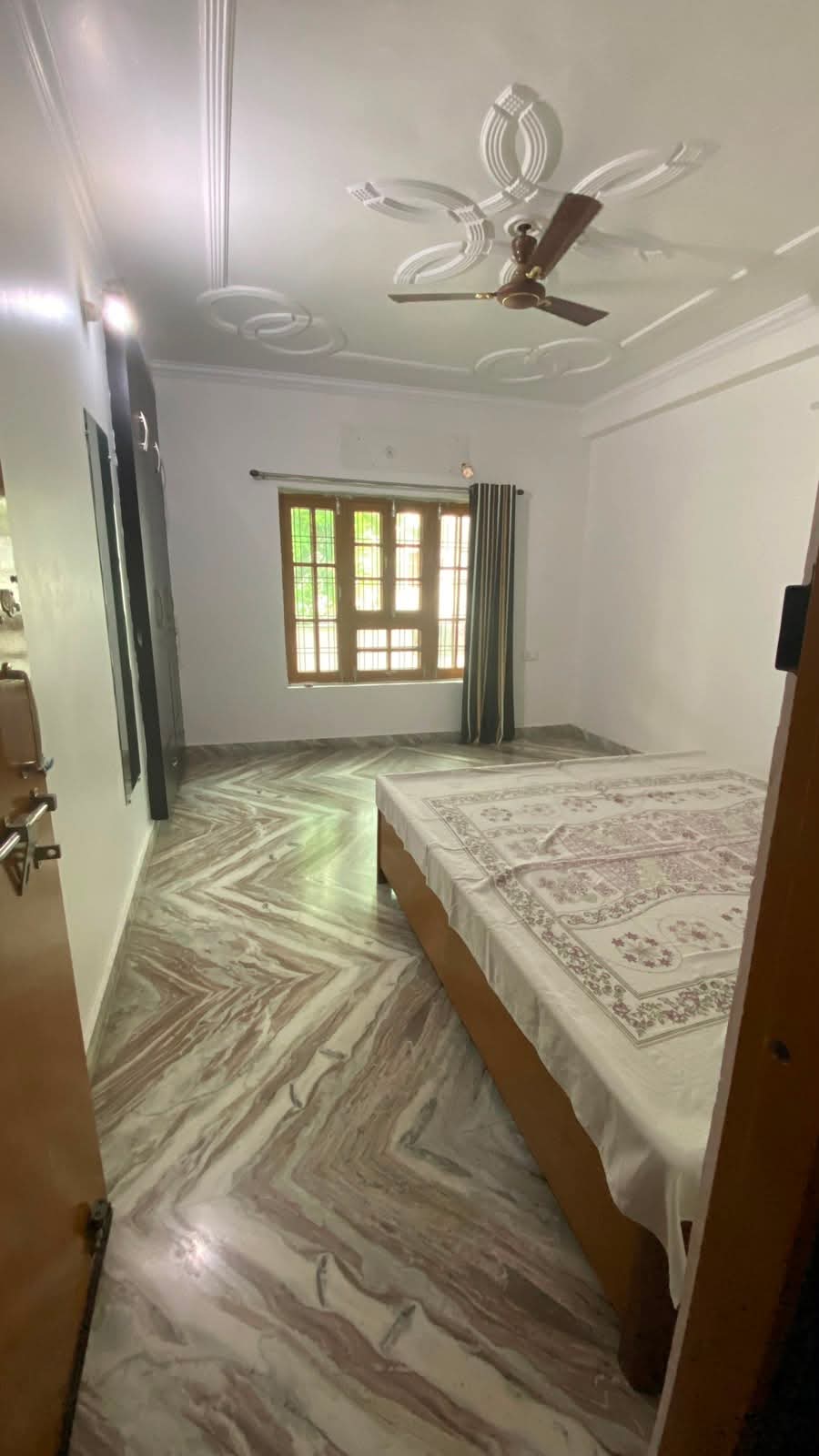 Fully Furnished 2BHK Flat for Rent in Kamta, Lucknow, Surendra Nagar Lucknow, Lucknow - Photo 3