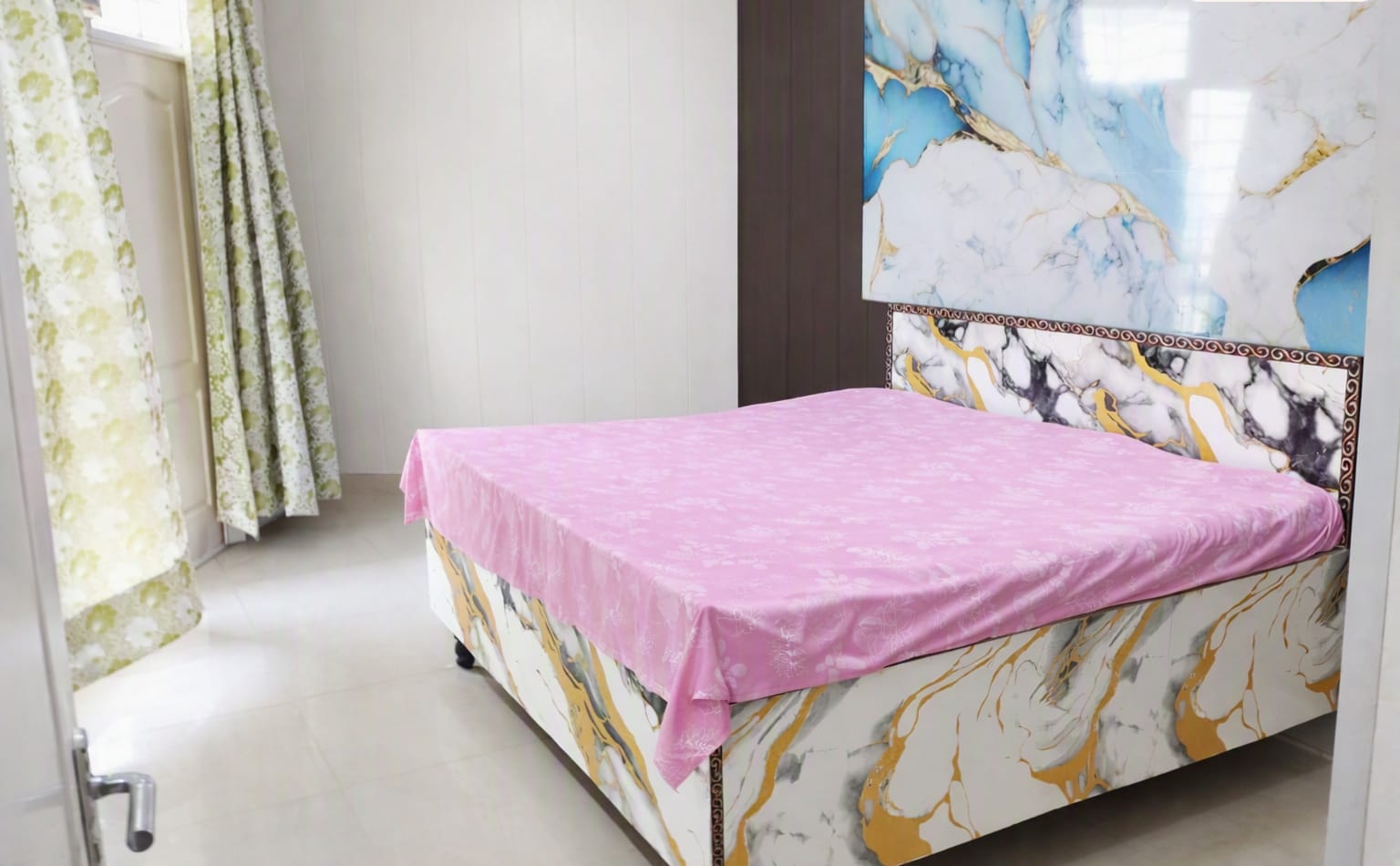 4BHK Fully Furnished Flat for Rent in Eldeco Saubhagyam, Lucknow, Vrindavan Yojana Lucknow, Lucknow - Photo 2