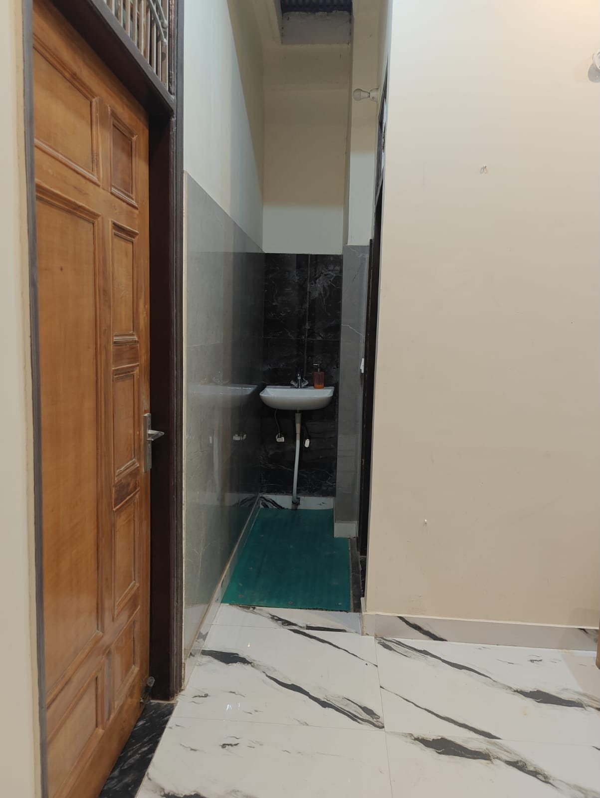 2BHK Semi-Furnished First Floor House for Rent Near BBD University, BBD UNIVERSITY, Lucknow - Photo 4