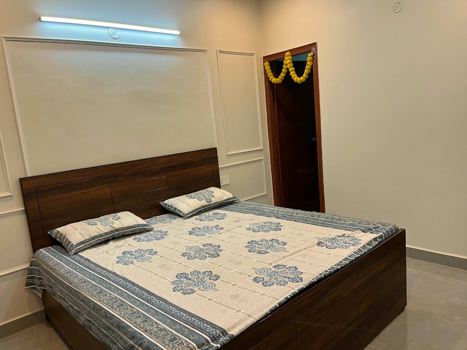 Fully Furnished 2BHK Independent Flat for Rent in Chinhat, Lucknow, New Amity University Lucknow, Lucknow - Photo 2