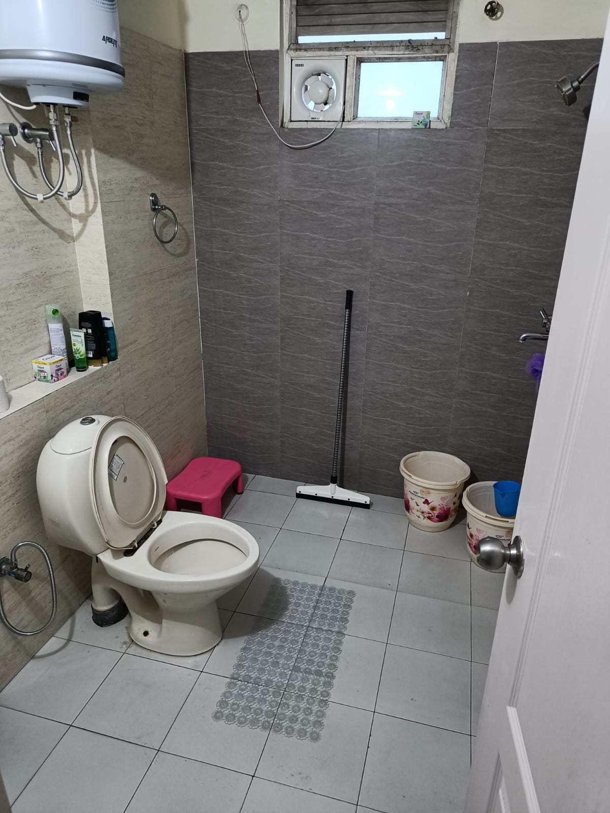 2BHK Fully Furnished Flat for Rent in Vibhuti Khand, Gomti Nagar, Lucknow, Gomti Nagar Lucknow Uttar Pradesh, Lucknow - Photo 4